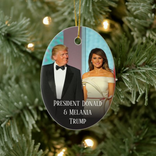 Trump 2020 Weihnachten Elegant Donald und Melania Keramik Ornament (Baum)