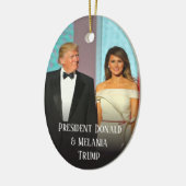 Trump 2020 Weihnachten Elegant Donald und Melania Keramik Ornament (Links)