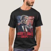 Trump 2024: Amerika Ck Daddys Zuhause Trump Pink T-Shirt (Vorderseite)