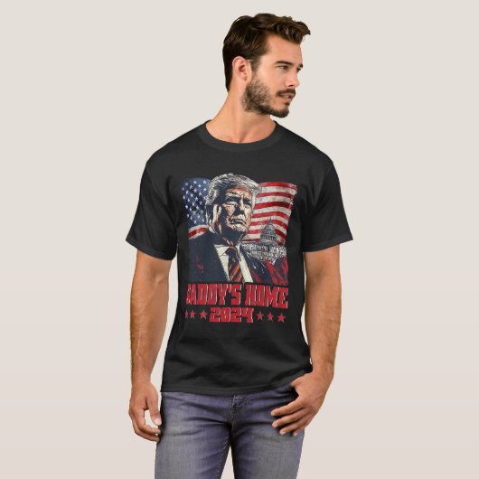 Trump 2024: Amerika Ck Daddys Zuhause Trump Pink T-Shirt (Vorne ganz)