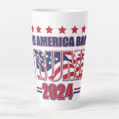 Trump 2024: Amerika zurück Milchtasse (Vorderseite)