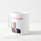Trump 2024 bringt Amerika zurück auf Daddys Zuhaus Kaffeetasse (Vorderseite Links)
