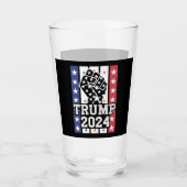 Trump 2024 Fist Outlaw Hillbilly J.D.Vance 2024 Glas (Vorderseite)