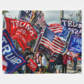 TRUMP 2024 FLEECEDECKE (Vorderseite (Horizontal))