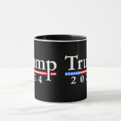Trump 2024 Klassische Schwarz und Rot Tasse (Zentrum)
