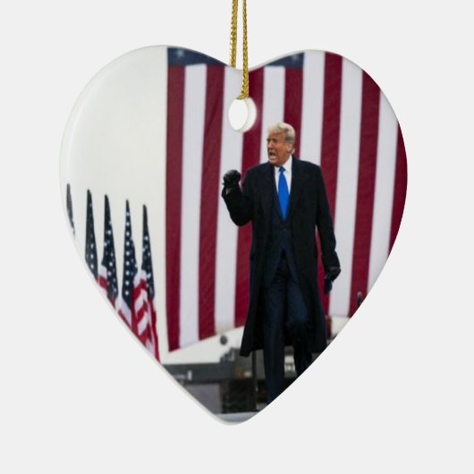 Trump 2024 nimmt Amerika zurück Keramik Ornament (Rechts)