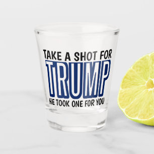TRUMP 2024: SCHUHE FÜR TRUMP SHOT GLASS SCHNAPSGLAS