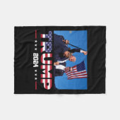 Trump 2024 überlebte bei der Kundgebung der Wahlen Fleecedecke (Vorderseite (Horizontal))