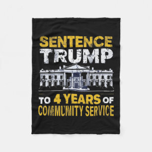 Trump: 4 Jahre Dienst in der Gemeinschaft 8 Fleecedecke