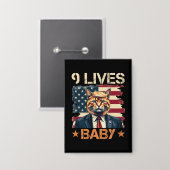 Trump 9 Lives Baby Button (Vorderseite/Rückseite)