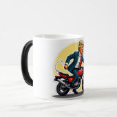 Trump auf Hog | Trump Gift Classic Tasse, 11 oz Verwandlungstasse (Vorderseite Links)