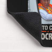 Trump bei der Wahl 2024 ist stolz darauf, Trump al Mousepad (Ecke)