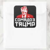 Trump Button: "COMRADE TRUMP" (schwarz) Quadratischer Aufkleber (Tasche)