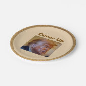 Trump/Cover Up Paper Plate Pappteller (Schrägansicht)