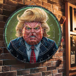 Trump Dartboard: Ein politisches Ziel Dartscheibe<br><div class="desc">Bild von Donald Trump Dart Board. Ein rundes Dartboard mit einer Karikatur Donald Trumps. Das Bild ist eine humorvolle Haltung in der Politik, geeignet für Erwachsene und diejenigen, die ein gutes Lachen. Ein humorvolles Dartboard mit einer Karikatur Donald Trumps. Das Mainboard ist mit einem grünen und schwarzen Hintergrund gestaltet und...</div>