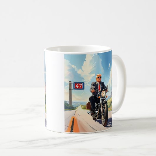 Trump fährt Motorrad über 47 Schildern SüdwestUSA Kaffeetasse (VorderseiteRechts)