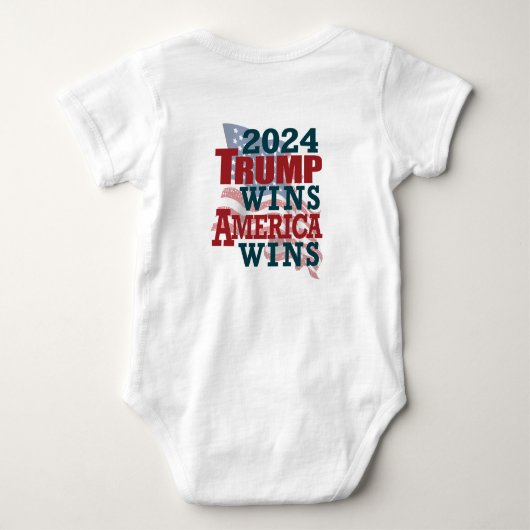 Trump gewinnt 2024 - Amerika gewinnt Baby Strampler (Rückseite)