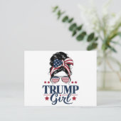Trump Girl Messy Bun Trump 2024 Wahl Amerikaner Postkarte (Stehend Vorderseite)