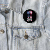 Trump Girl Messy Bun USA 47 Präsident Button (Beispiel)