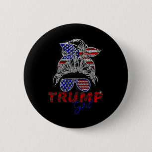 Trump Girl Messy Bun Wählt für Trump 2024 Imitats  Button