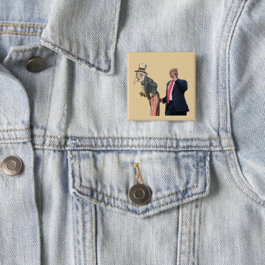 Trump grüßt Uncle Sam Button (Beispiel)