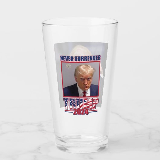 Trump hat sich nie ergeben glas (Vorderseite)