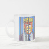 Trump im Gefängnis Mattiert Glass Tasse, 10 oz Mattglastasse (Links)