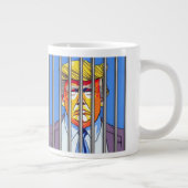 Trump in der Jumbo-Tasse (Rechts)