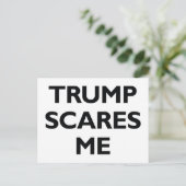 Trump kümmert mich postkarte (Stehend Vorderseite)