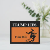 Trump lügt. Pence Flies. Postkarte (Stehend Vorderseite)