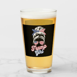 Trump Mädchen Unordentlicher Dutt Vintage USA Amer Glas