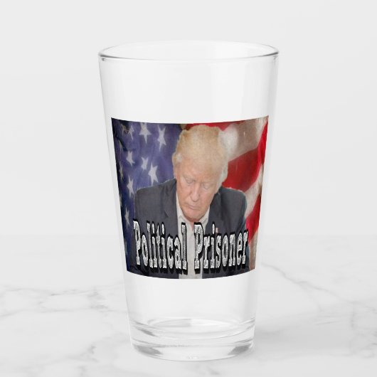 Trump Politischer Gefangener Glas (Vorderseite)