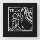 TRUMP QUADRATISCHE WANDUHR (Vorderseite)