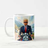 Trump Riding Motorrad in schönen Bergen USA Kaffeetasse (Links)