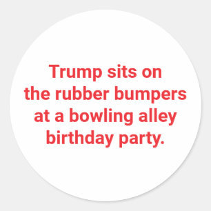 Trump sitzt auf Gummibumpers Hankamer Artjunkhaus Runder Aufkleber