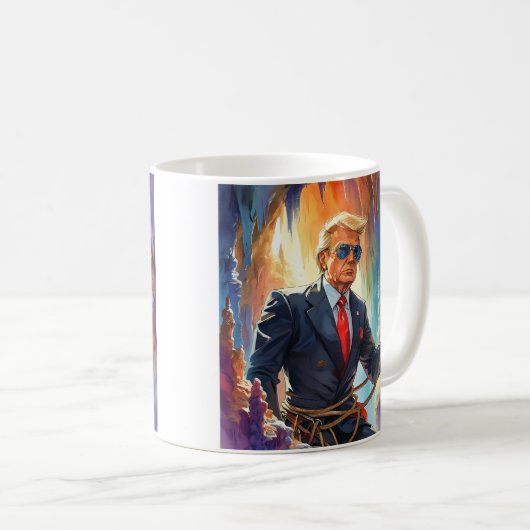 Trump Spelunking Höhle in einer schönen Höhle MAGA Kaffeetasse (VorderseiteRechts)