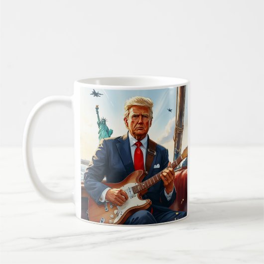 Trump spielt elektrische Gitarre in der Freiheitss Kaffeetasse (Links)