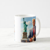 Trump spielt elektrische Gitarre in der Freiheitss Kaffeetasse (VorderseiteRechts)