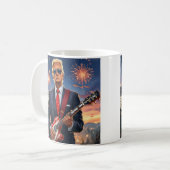 Trump spielt elektrische Gitarre Mount Rushmore MA Kaffeetasse (Vorderseite Links)