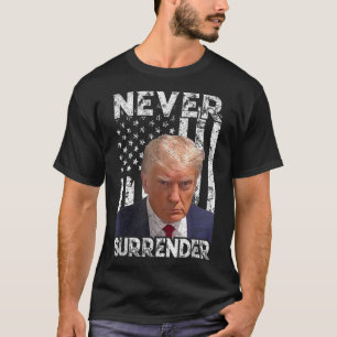Trump Tasse Shot 2024 American Flag Women übergebe T-Shirt