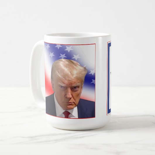 Trump Tasse Shot, 24.8.2023 Arrest Comment (Vorderseite Links)
