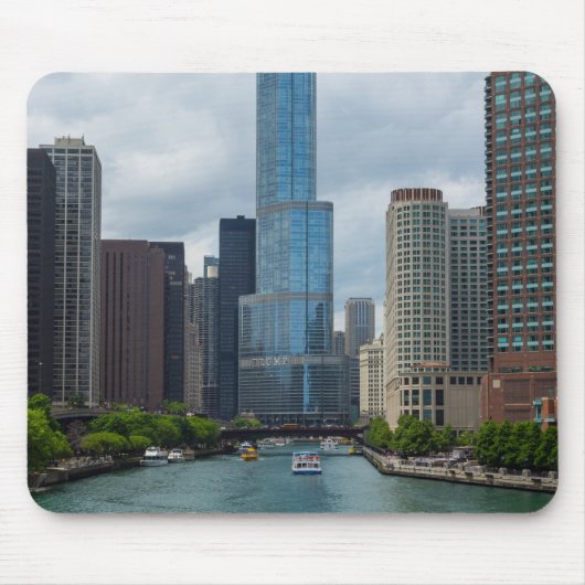 Trump Tower Chicago River Mousepad (Vorne)