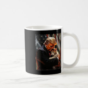 Trump umarmt eine orange Katze 2025 Katzen sicher Kaffeetasse