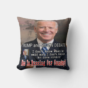 Trump und Biden-Debatte Kissen