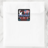 TRUMP VANCE 2024 QUADRATISCHER AUFKLEBER (Tasche)