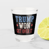 Trump wird 2024 überwinden schnapsglas (Vorderseite)