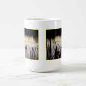 Trumpeter Swans in der Dusk Morphing Tasse (Zentrum)