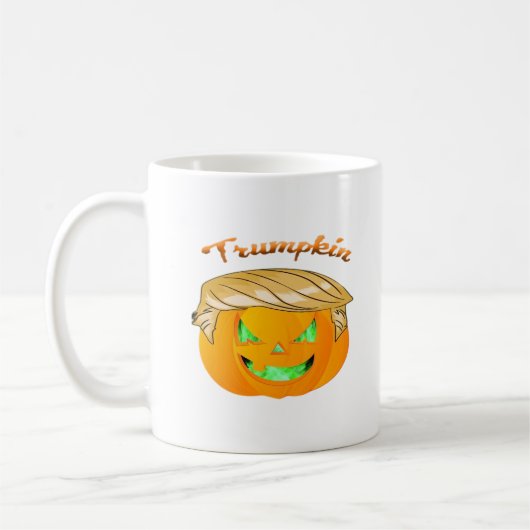 Trumpkin Classic - Sloth in einem MAGA-Hut Kaffeetasse (Links)