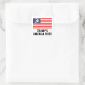 Trumps Fahne "America First Hammer & Sickle" Quadratischer Aufkleber (Tasche)