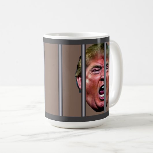 Trumps glänzender Kopf hinter Gefängnisbars Kaffeetasse (VorderseiteRechts)